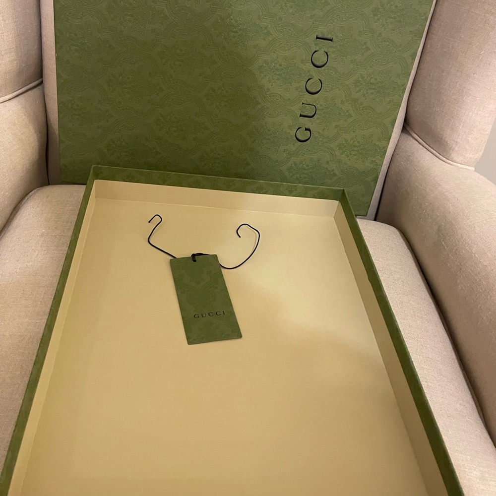 Authentic Gucci Box - Picture 2 of 8